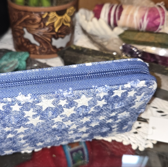 Western Stars Blue Denim Distressed Wallet NWT - Picture 5 of 7